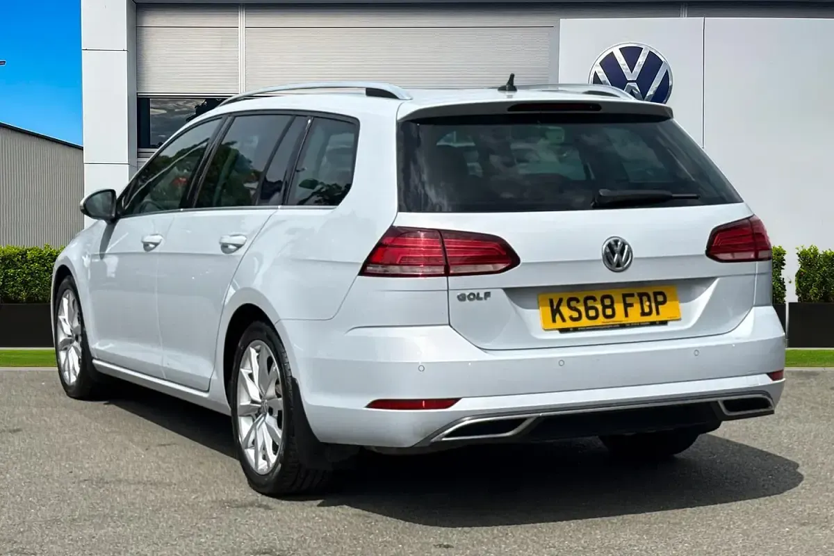 Used VW Golf VII GT 150 HP (110 kW) 2018 Silver Estate