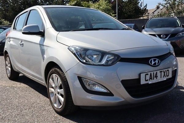 Silver Used 2014 Hyundai i20 Active Hatchback | £6,495 (Good price) - Image 1/1