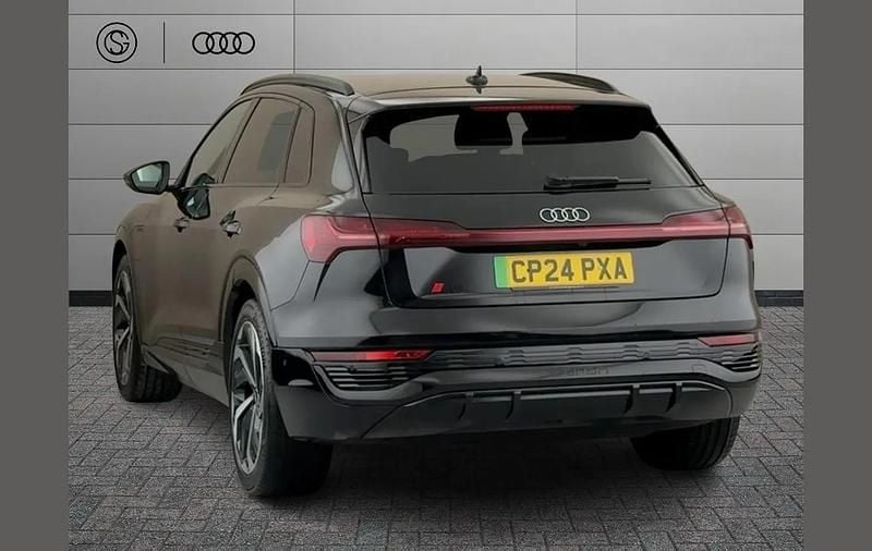 Usado Audi Q8 e-tron Black Edition 300 kW (408 HP) 2024 Preto SUV