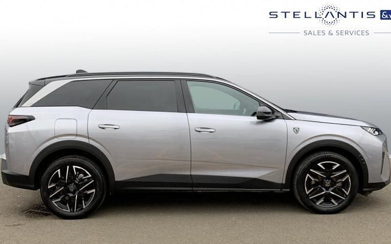 Used Peugeot 5008 GTi 136 HP (100 kW) 2025 Grey SUV
