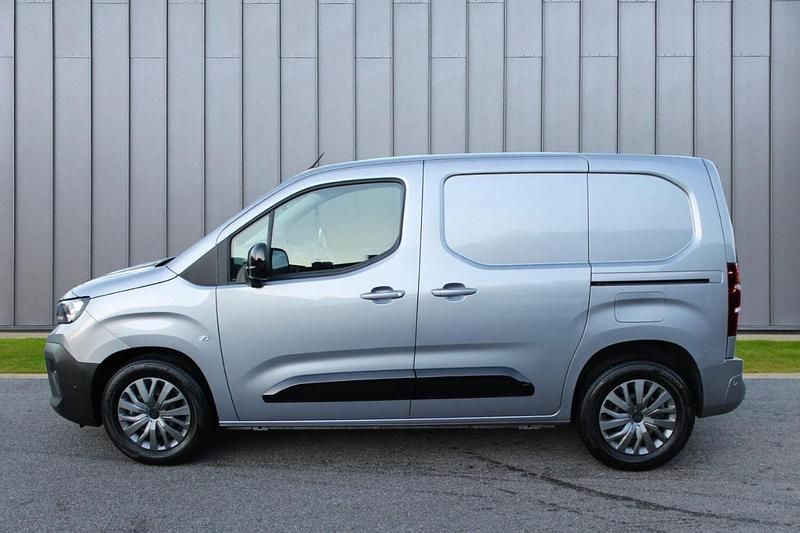 Used Peugeot E-Partner 98 kW (134 HP) 2024 Grey MPV