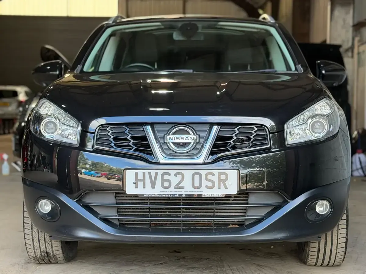 Used Nissan Qashqai N-TEC 110 HP (80 kW) 2012 Black SUV