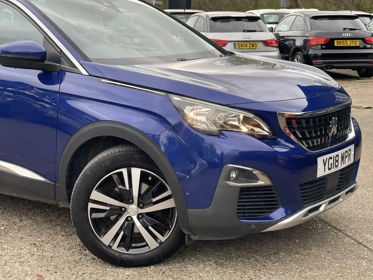Second-hand Peugeot 3008 Allure 130 CP (95 kW) 2018 Albastru SUV