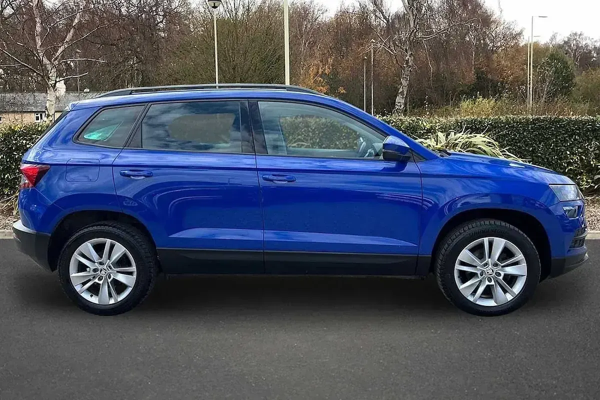 Begagnad Skoda Karoq SE Technology 116 HK (85 kW) 2019 Blå SUV