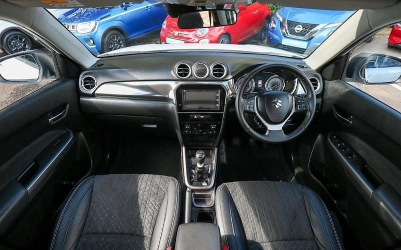 Used Suzuki Vitara SZ5 129 HP (94 kW) 2024 SUV