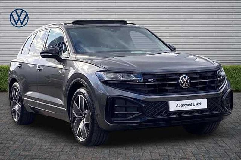 Used VW Touareg Black Edition 286 HP (210 kW) 2025 Silicon grey SUV