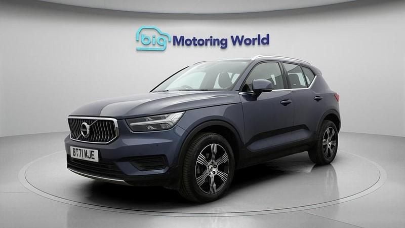 Used Volvo XC40 Inscription 163 HP (119 kW) 2022 Blue SUV
