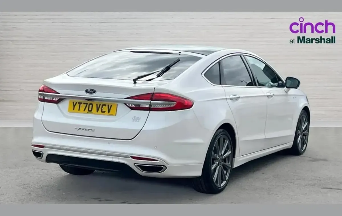 Used Ford Mondeo Vignale 190 HP (139 kW) 2020 White Hatchback