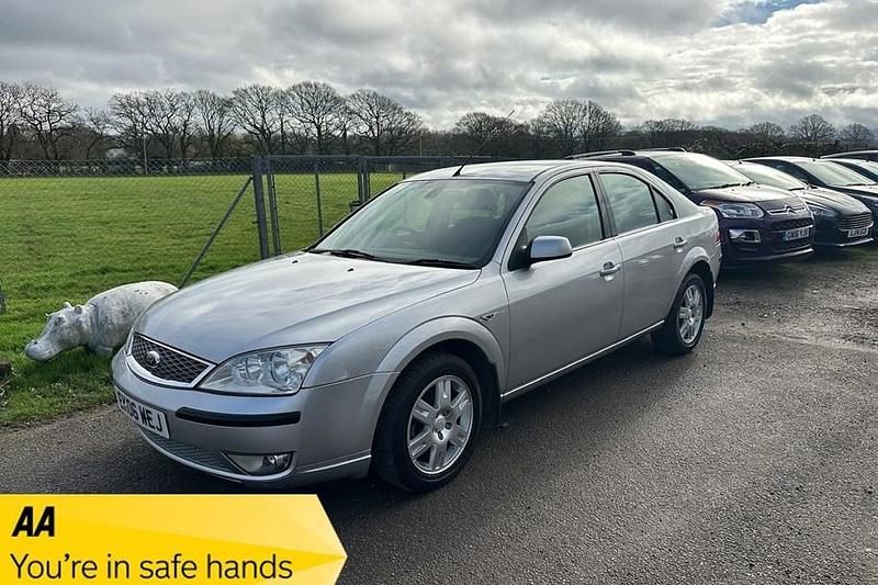 Used Ford Mondeo Ghia 130 HP (95 kW) 2006 Silver Hatchback