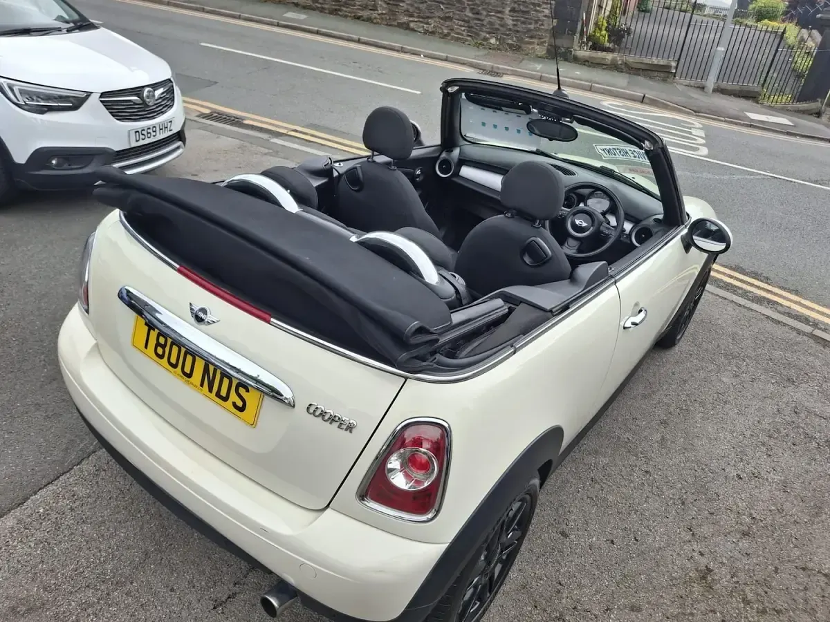 Used Mini Cooper Cabriolet 122 HP (89 kW) 2015 White Cabriolet