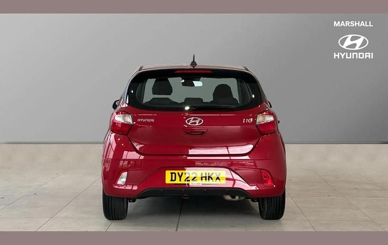 Used Hyundai i10 SE 67 HP (49 kW) 2022 Red Hatchback