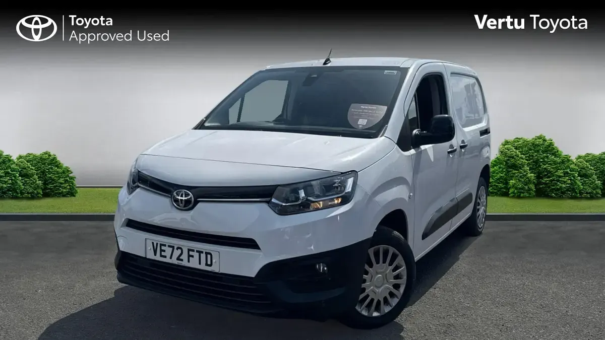 Used Toyota Proace City City 100 HP (73 kW) 2023 MPV