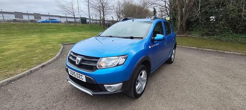 Used Dacia Sandero Ambiance 90 HP (66 kW) 2015 Blue Hatchback