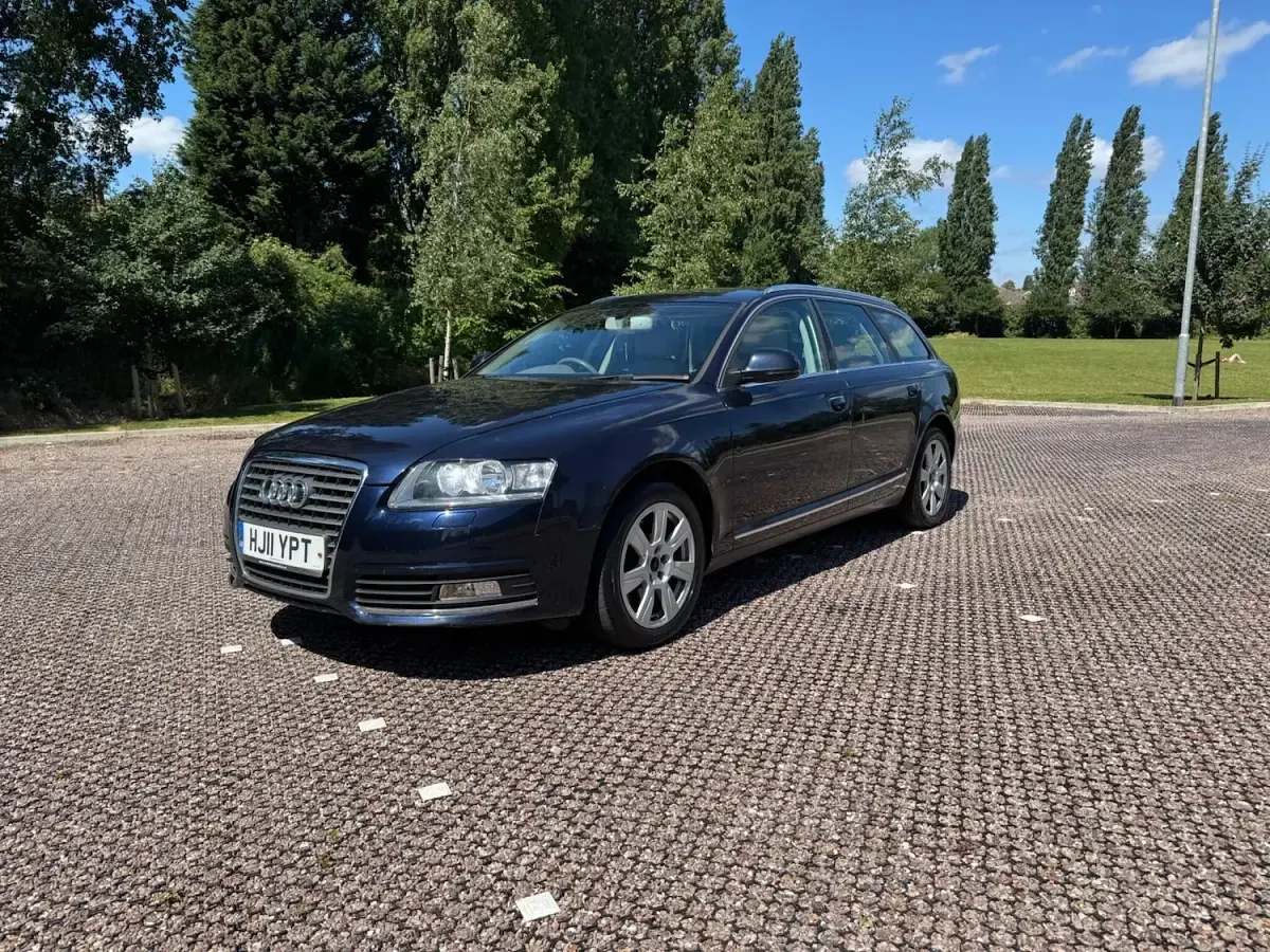 Used Audi A6 Performance 190 HP (139 kW) 2011 Blue Estate
