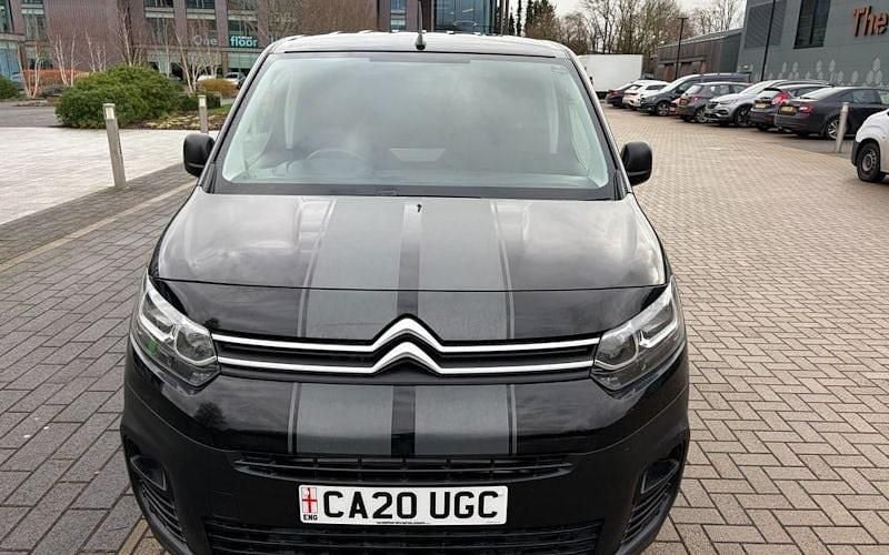 Used Citroën Berlingo PureTech 110 HP (80 kW) 2020 Black MPV
