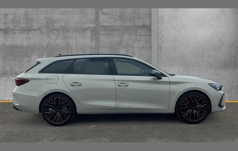 Nuevo Cupra Leon 147 CV (108 kW) 2026 Gris Familiar