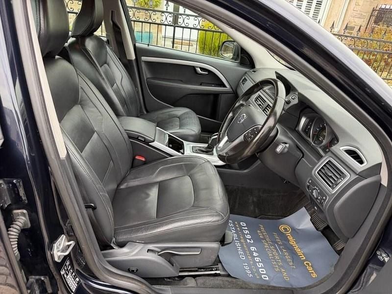 Used Volvo V70 SE 181 HP (133 kW) 2015 Blue Estate