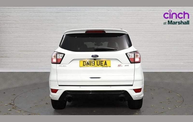 Used Ford Kuga ST-Line 180 HP (132 kW) 2019 White SUV