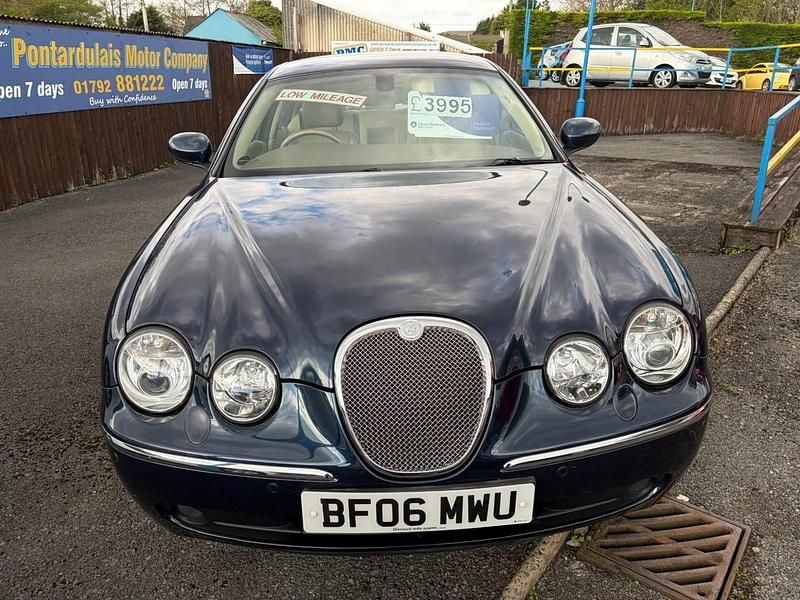 Begagnad Jaguar S-Type SE 207 HK (152 kW) 2006 Blå Sedan