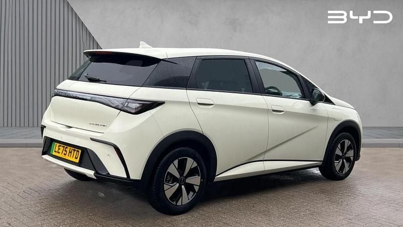 Used BYD Dolphin Active 69 kW (95 HP) 2025 White Hatchback