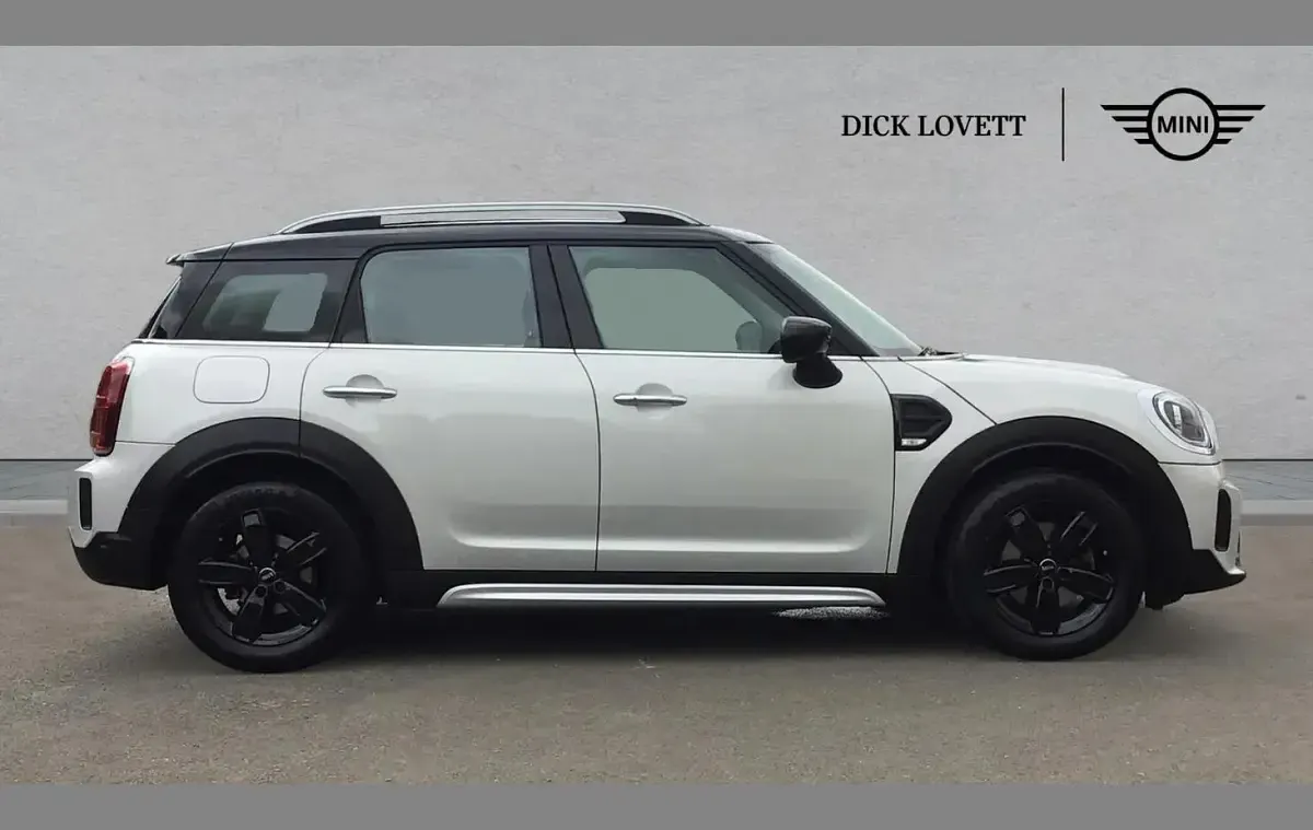Used Mini Cooper Countryman Classic 134 HP (98 kW) 2022 Silver SUV