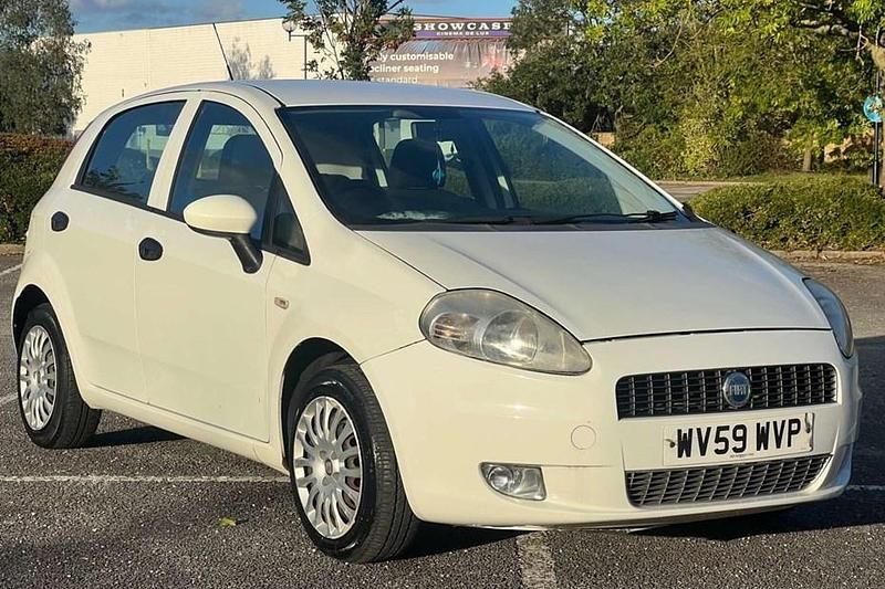 White Used 2009 Fiat Grande Punto Active Hatchback | £2,490 (Fair price) - Image 1/1