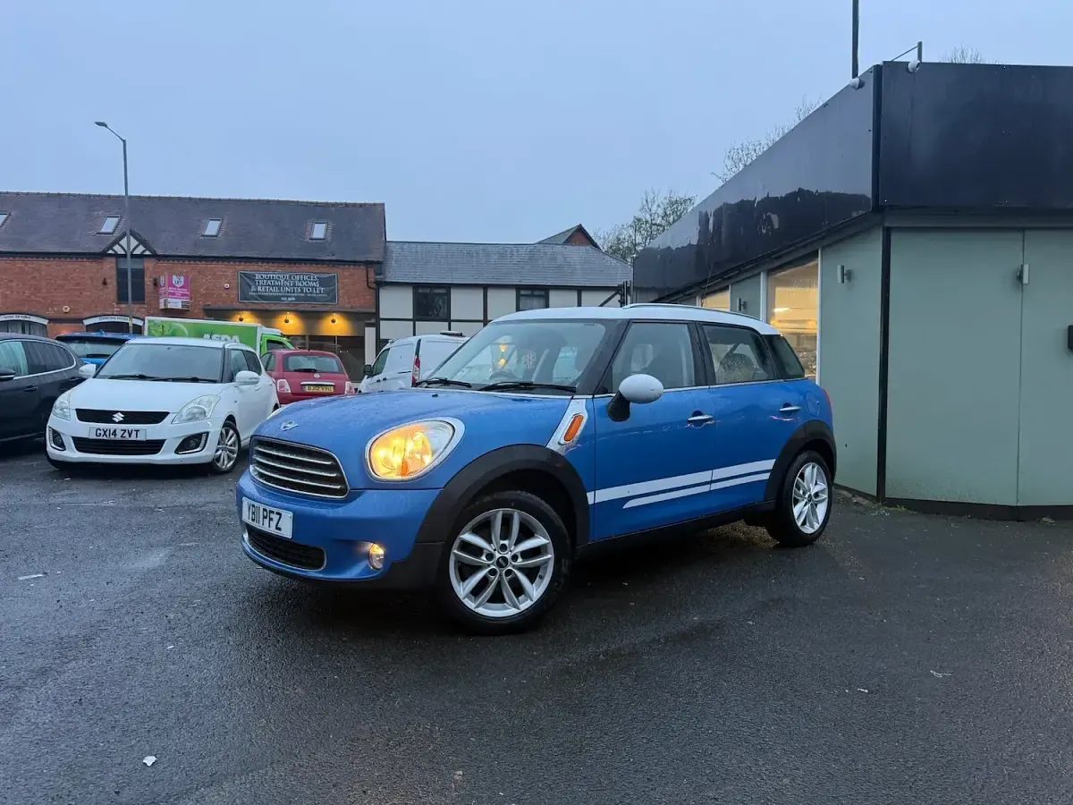 Used Mini Cooper 2011 Blue Hatchback