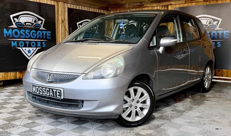 Used Honda Jazz SE 82 HP (60 kW) 2007 Silver Hatchback
