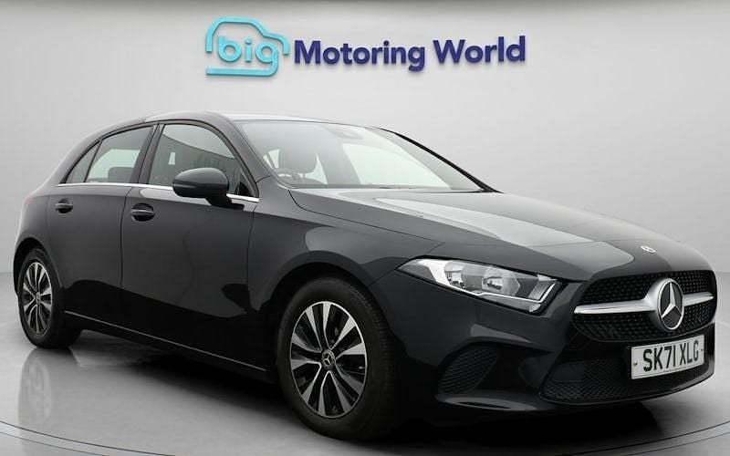 Used 2022 Mercedes A180 SE Hatchback | £18,200 (Good price) - Image 1/4