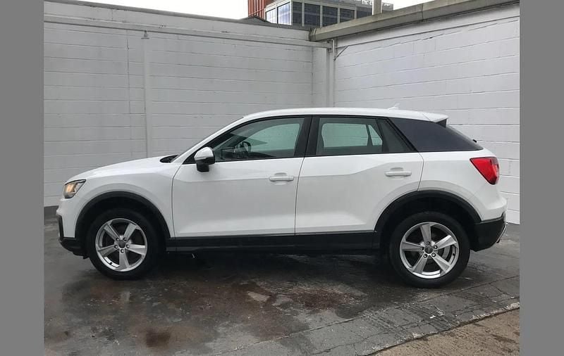 Used Audi Q2 Sport 116 HP (85 kW) 2018 White SUV