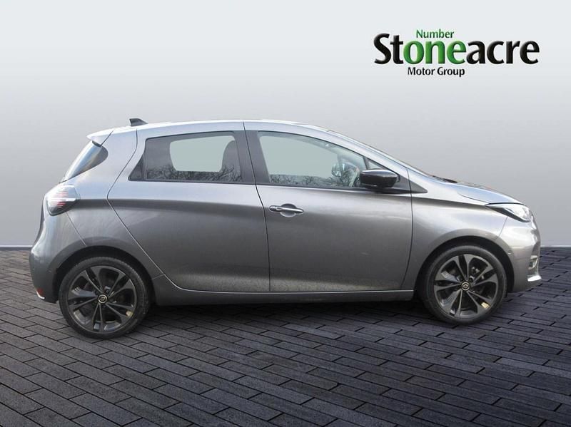Used Renault Zoe Iconic 100 kW (136 HP) 2022 Grey Hatchback