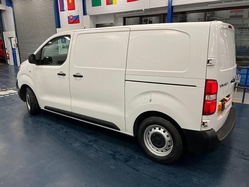 Used Vauxhall Vivaro Edition 120 HP (88 kW) 2020 White MPV