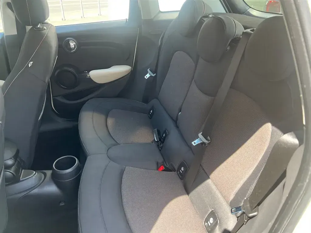 Used Mini Cooper D 2015 Pepper white/ black roof Hatchback
