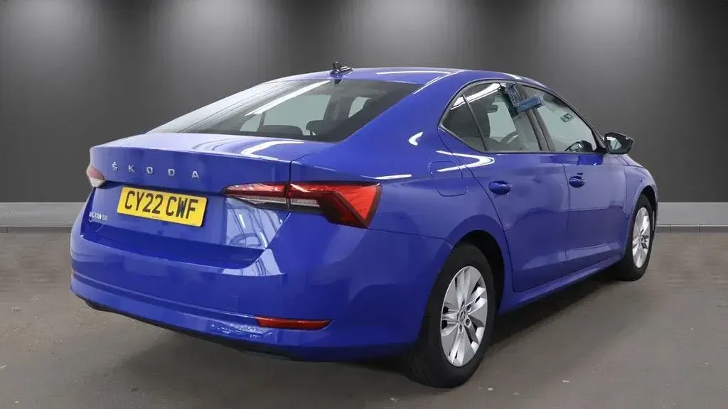 Used Skoda Octavia SE Technology 110 HP (80 kW) 2022 Blue Hatchback