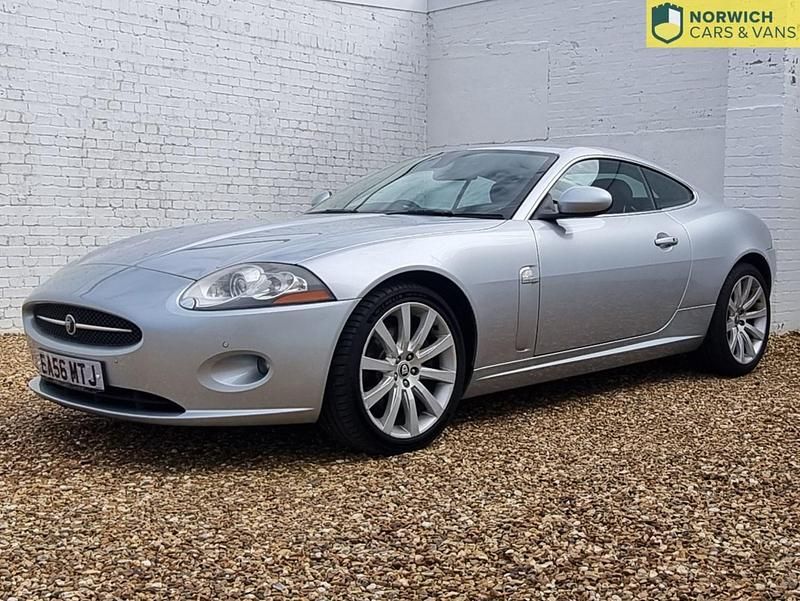 Usado Jaguar XK 2006 Prateado Coupé