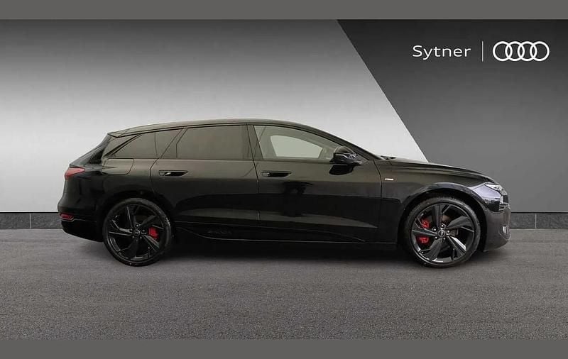 Nouă Audi e-tron Comfort 210 kW (286 CP) 2025 Negru SUV
