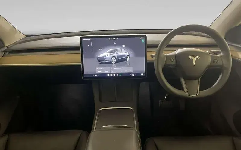 Used Tesla Model Y Long Range AWD 286 kW (389 HP) 2025 SUV