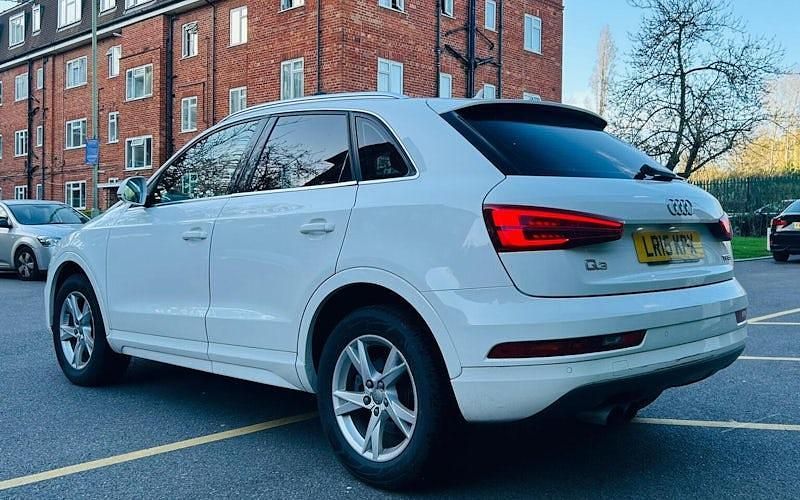 Used Audi Q3 Design 150 HP (110 kW) 2015 White SUV