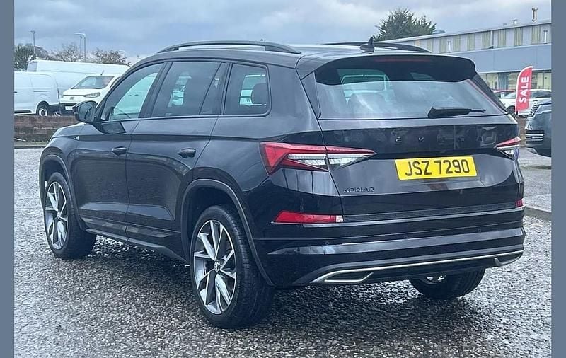 Used Skoda Kodiaq SportLine 147 HP (108 kW) 2022 Black magic pearl effect SUV