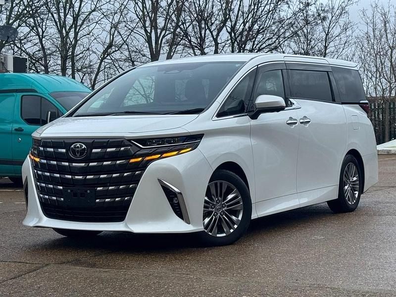 Usado Toyota Alphard 2024 Branco Monovolume