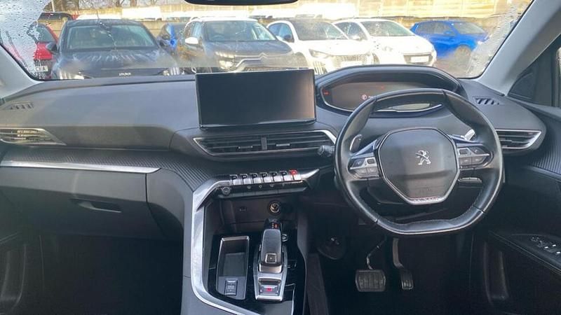 Used Peugeot 5008 Allure 129 HP (94 kW) 2022 Blue SUV