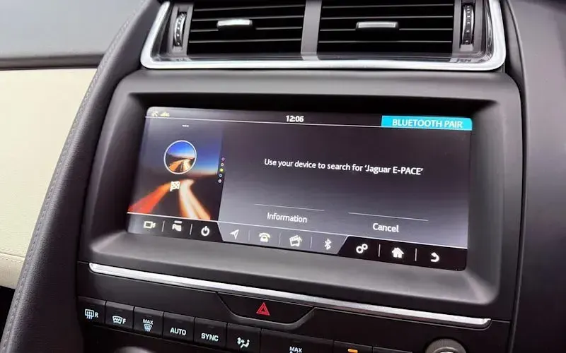 Used Jaguar E-Pace S 150 HP (110 kW) 2019 Black SUV