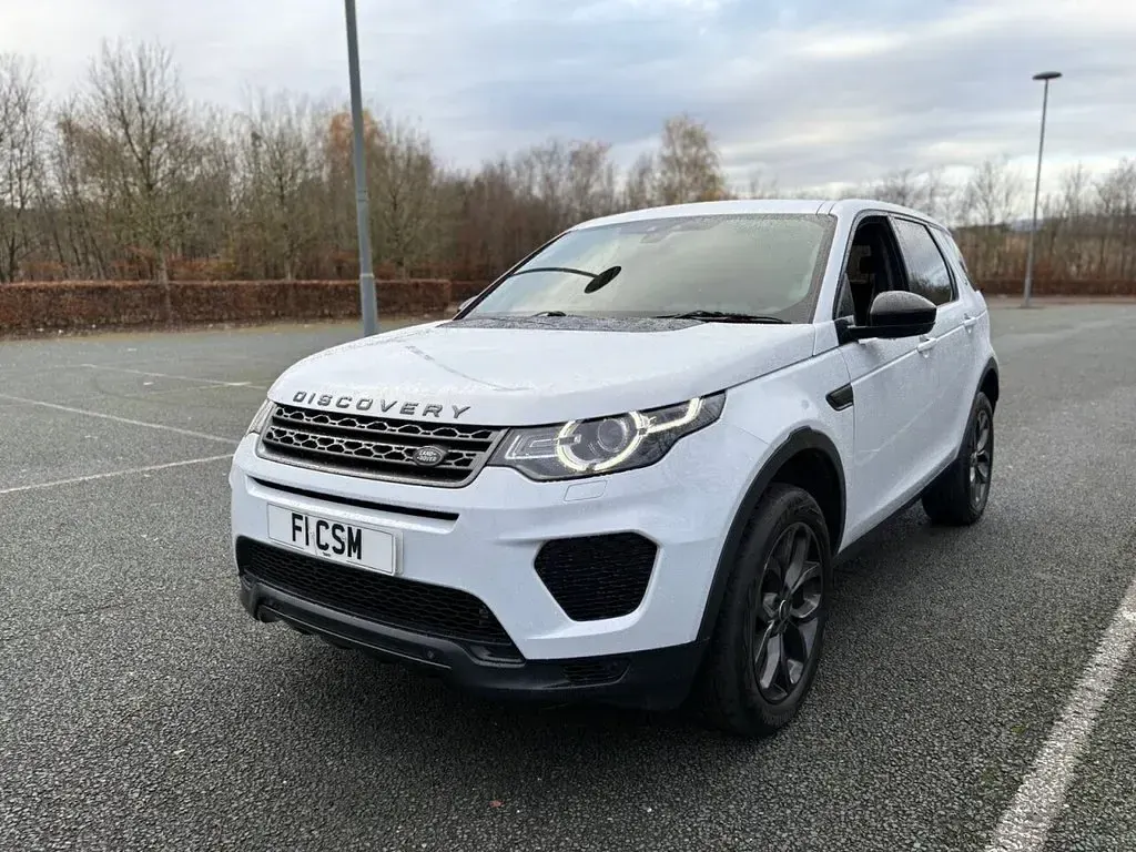 Used Land Rover Discovery Sport Landmark 180 HP (132 kW) 2019 White SUV