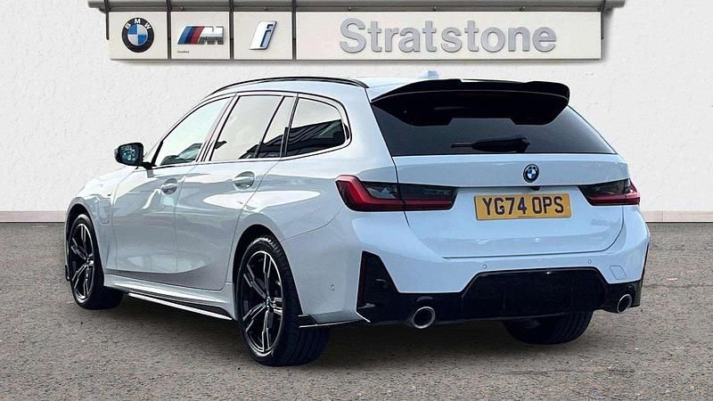 Used BMW 330e M Sport 288 HP (211 kW) 2024 White Estate