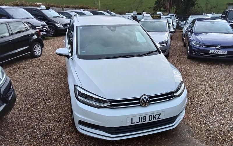 Used VW Touran SEL 150 HP (110 kW) 2025 White MPV