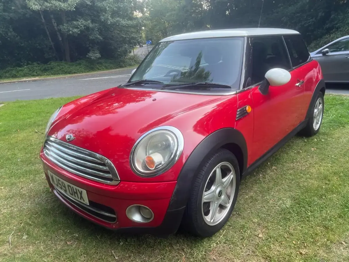 Used Mini Cooper D Hatch 110 HP (80 kW) 2009 Red Hatchback