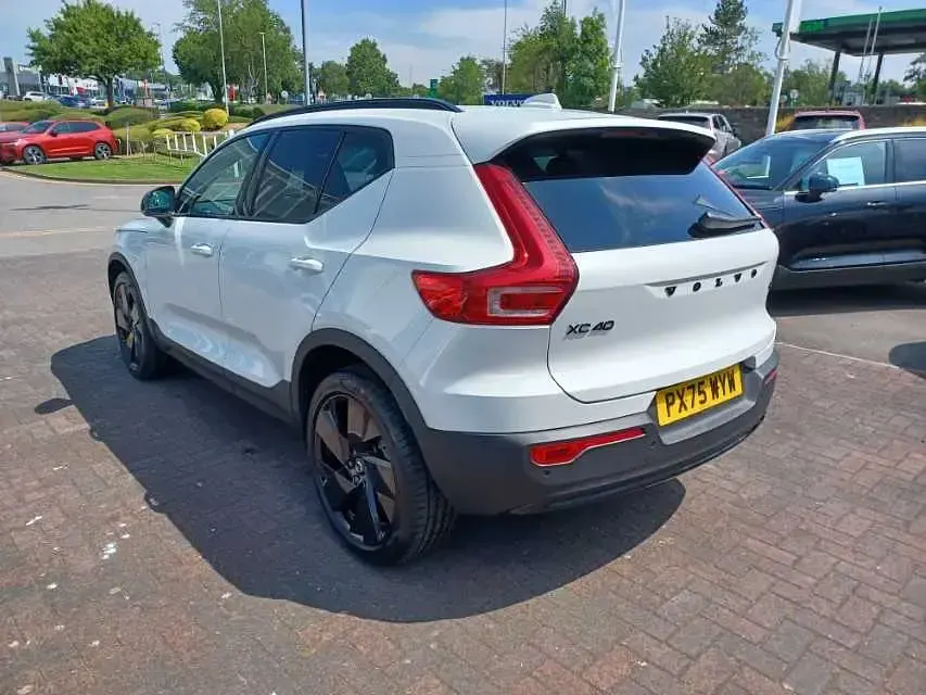 Used Volvo XC40 Plus 164 HP (120 kW) 2026 SUV