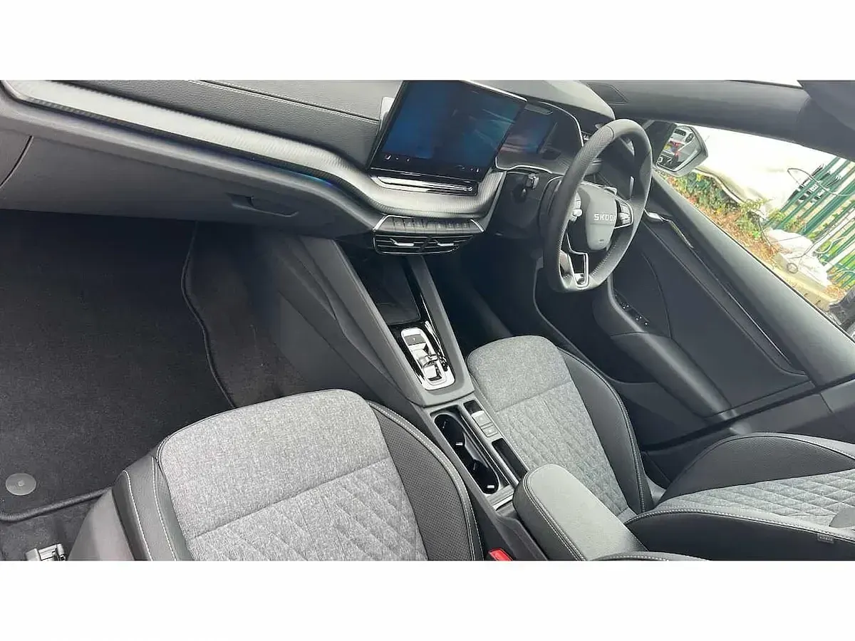 Used Skoda Octavia SportLine 150 HP (110 kW) 2025 Black magic pearl effect Estate