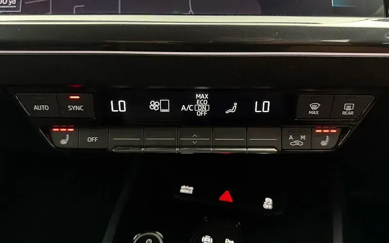 Used Audi Q4 e-tron S-Line 150 kW (204 HP) 2023 Grey SUV