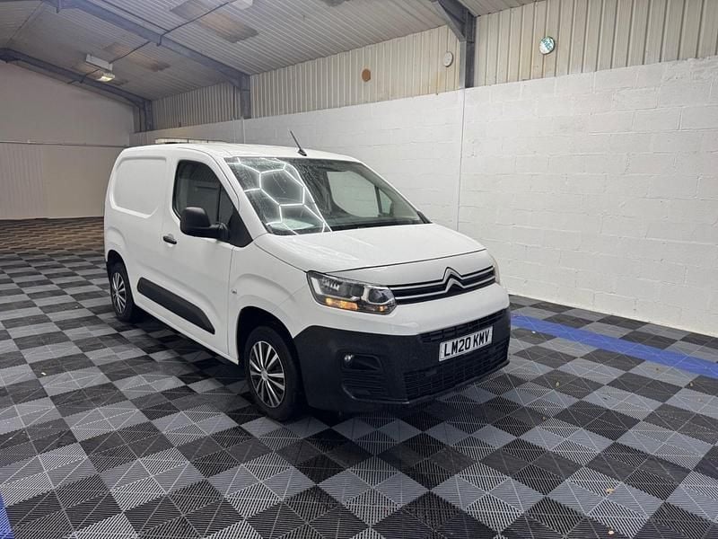 White Used 2020 Citroën Berlingo Start | £7,995 (Super price) - Image 1/4